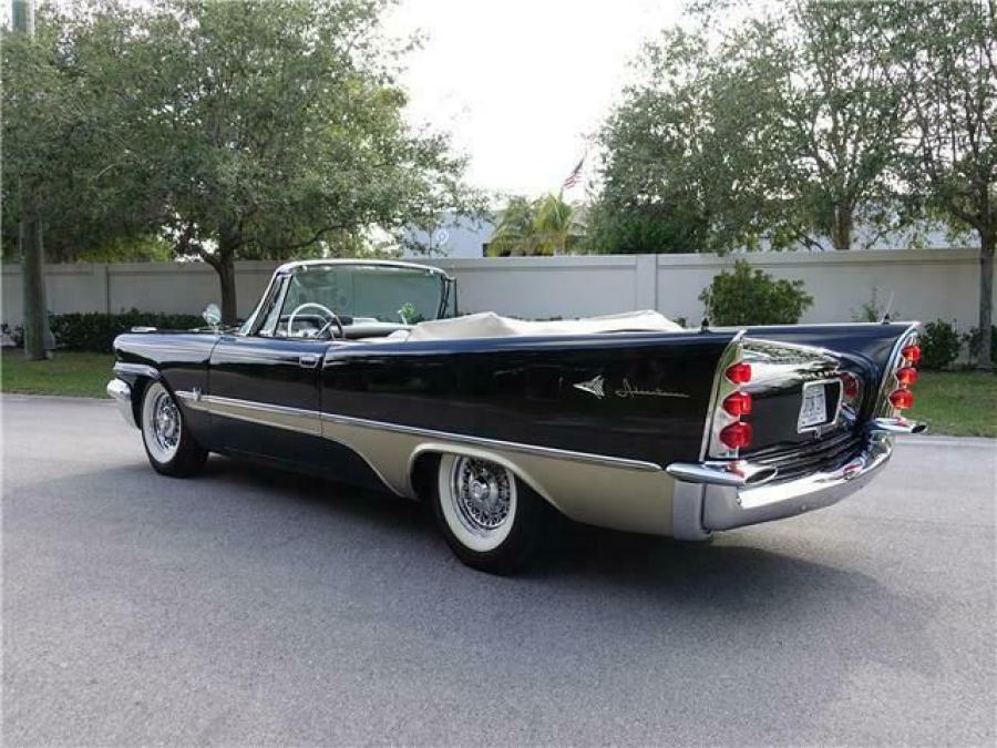  DeSoto Adventurer Convertible (S-26A) 1957 года  (фото 6 из 22)